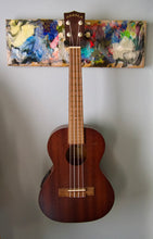 Load image into Gallery viewer, Bird Instrument Hanger